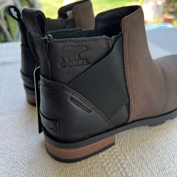 NWT Sorel Chelsea Boots - Picture 4 of 7
